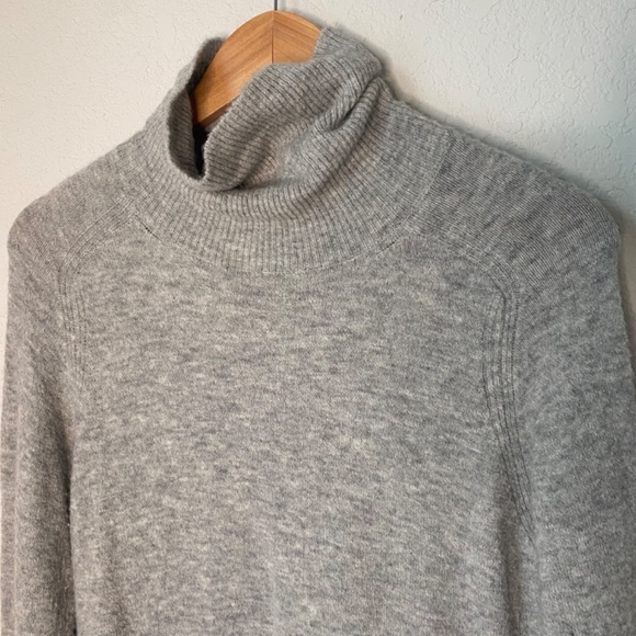 J. Crew Grey Turtleneck Sweater Dress in SuperSoft Yarn - Size S - EUC - Picture 6 of 6